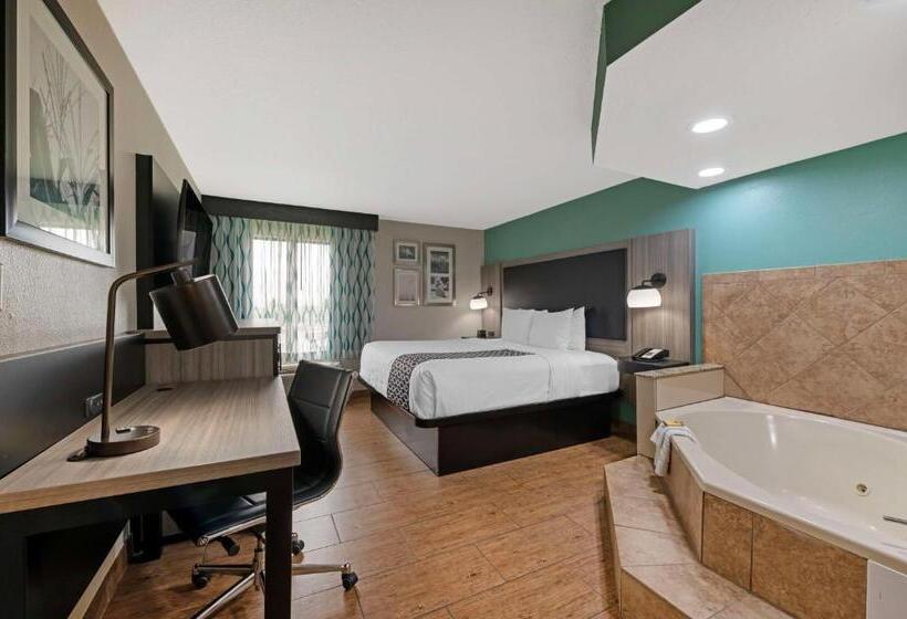 キングサイズベッドのスイートルーム, Best Western Plus Greenwood Indy South Inn
