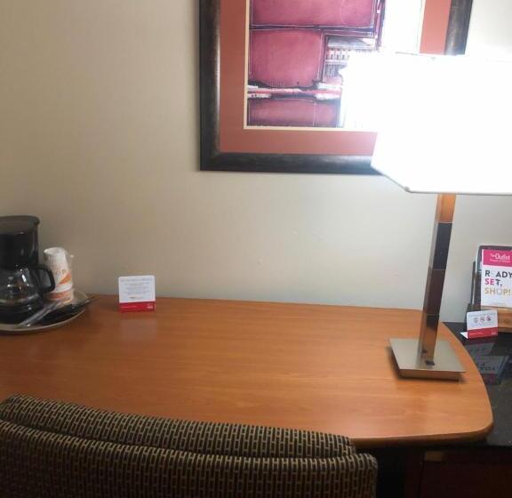 Номер Стандарт Кровать Кинг Адаптированный для Инвалидов, Econo Lodge