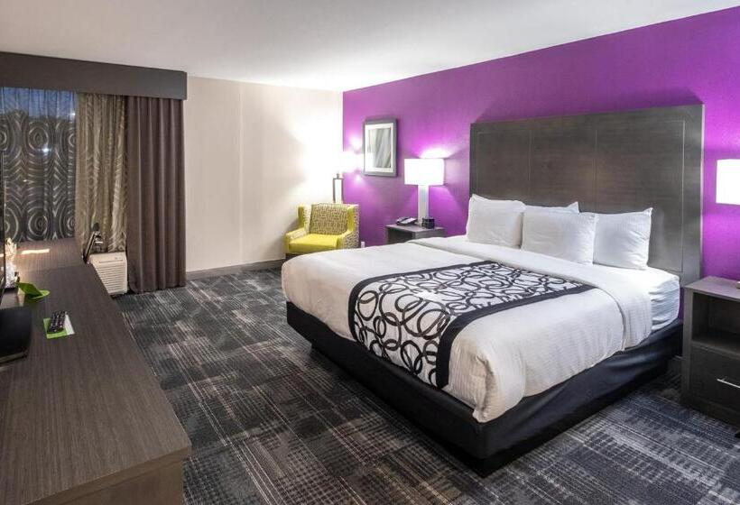 Номер Deluxe Кровать Кинг, La Quinta By Wyndham Columbus Ms