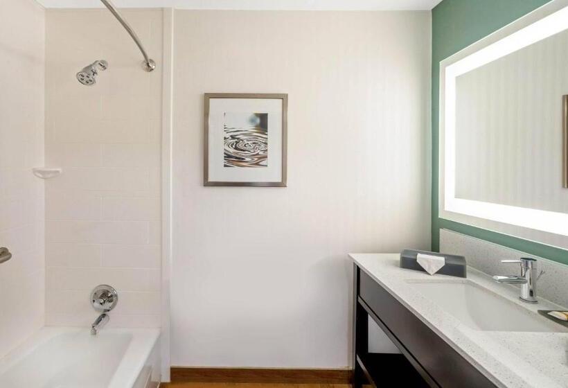 Номер Deluxe, La Quinta By Wyndham Columbus Ms