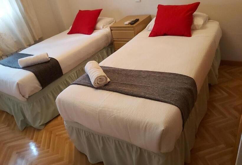 חדר סטנדרט חדר אמבטיה משותף, Chalet Avila Rooms
