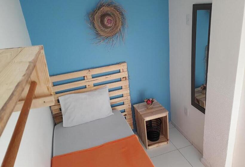Quarto Estandar Individual Banheiro Compartilhado, Pousada Hostel Boneca De Pano