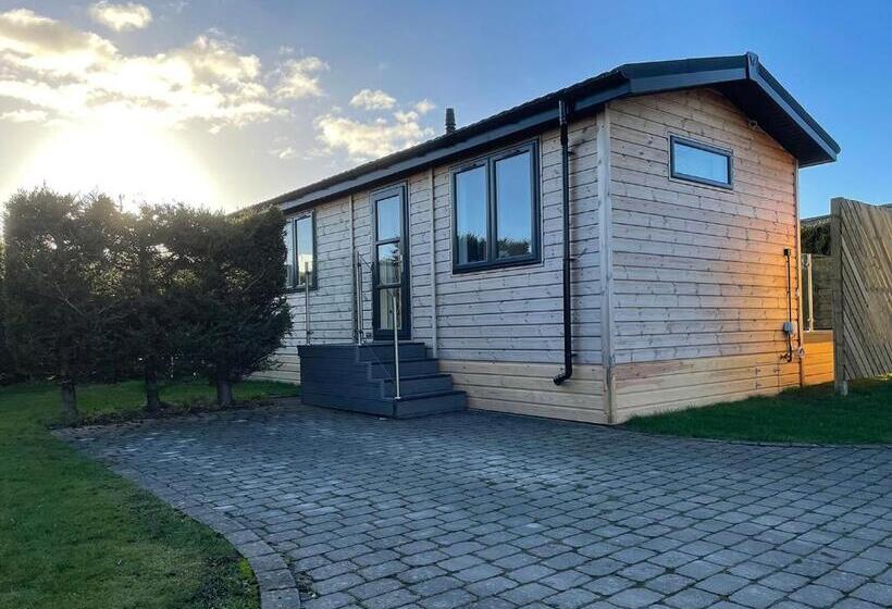 １ベッドルームハウス, Hollybrook Lodges
