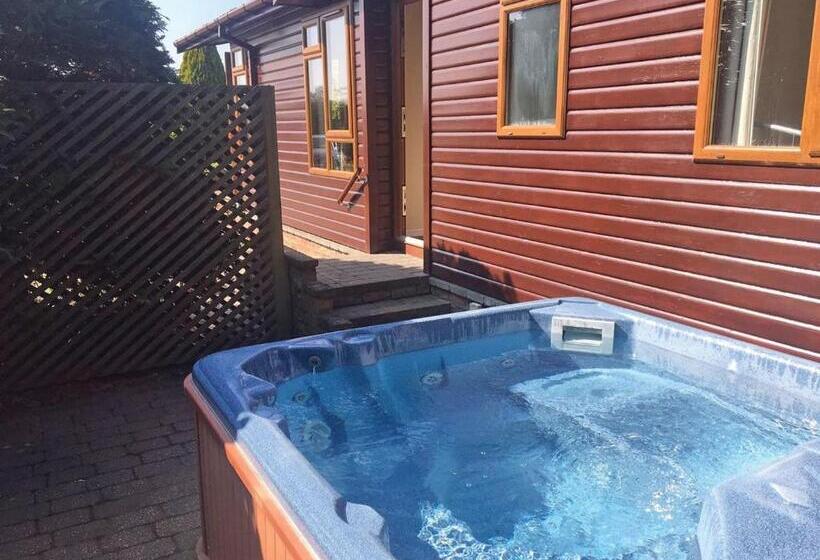 ２ベッドルームハウス, Hollybrook Lodges