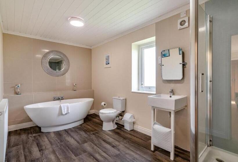 Шале 1 Спальня, Hornsea Lakeside Lodges