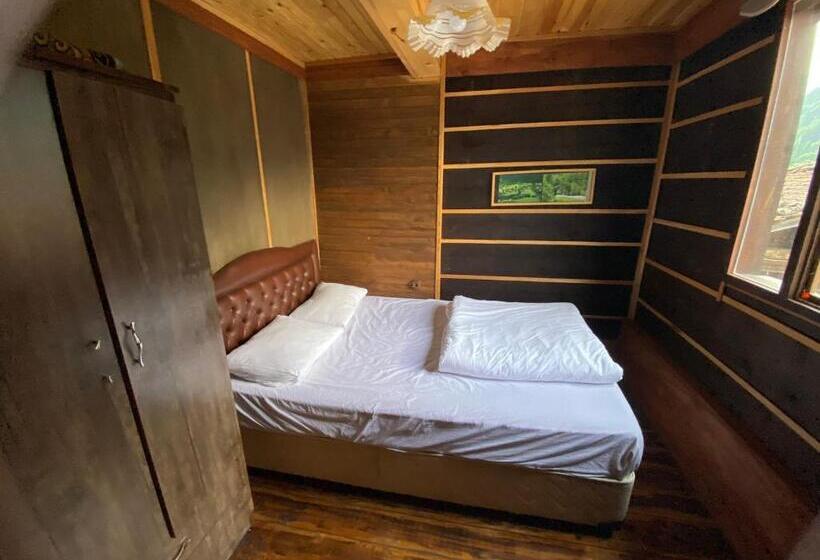 패밀리 룸, Wooden Ochena In Uzungöl