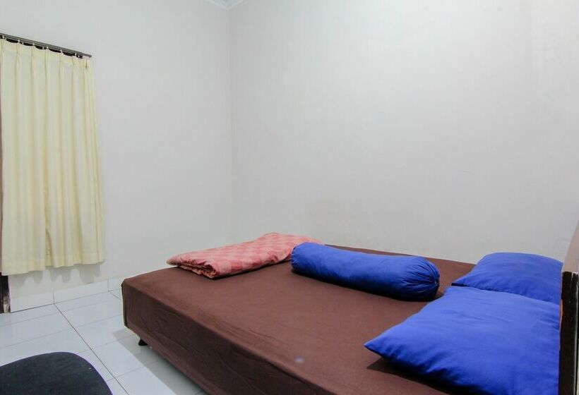 Quarto Estandar, JJ House Wahid Hasyim