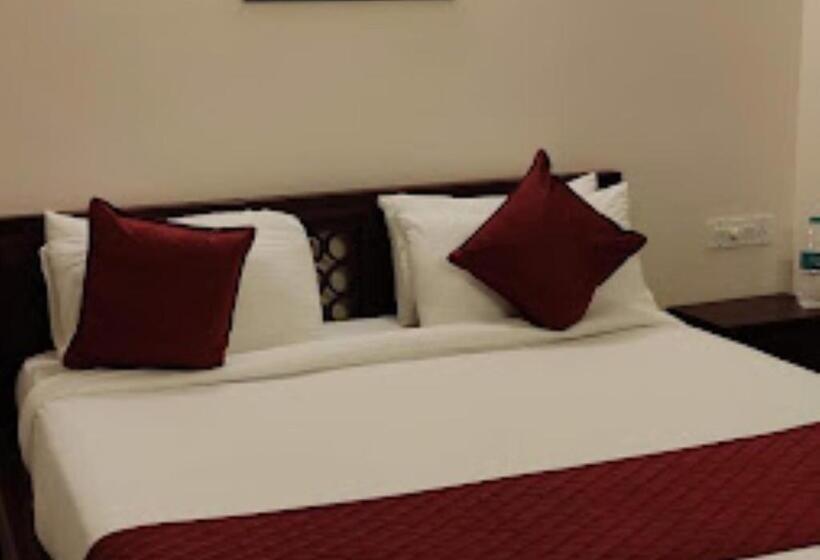 חדר דלוקס, Crimson Lotus Bangalore