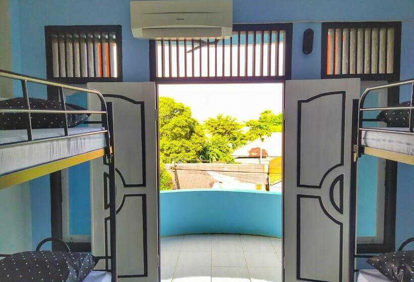 Семейный Номер, I Am Backpacker Hostel