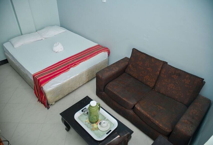 اتاق استاندارد, Royal Crown Kbg
