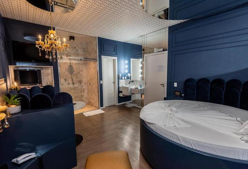 스위트, Motel Kalahari