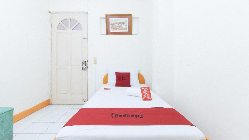 标准单人间, Reddoorz Near East Avenue Medical Center
