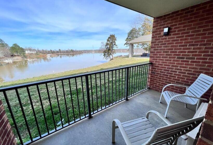Номер Стандартный Кровать Куин, Clarion Pointe On The Lake Clarksvillesouth Hill West