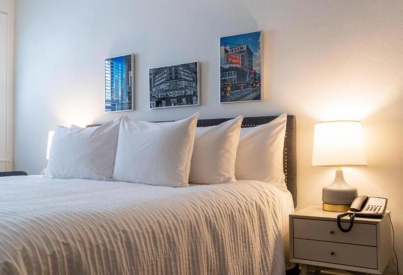 Quarto Premium, The Plaza Hotel   Milwaukee