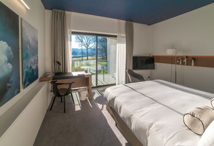 Номер Superior с Видом, Le Domaine Des Vanneaux Golf Et Spa Mgallery