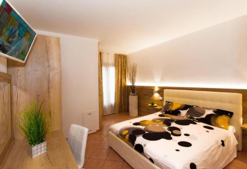 Апартаменты 1 Спальня, Residence Delle Rose