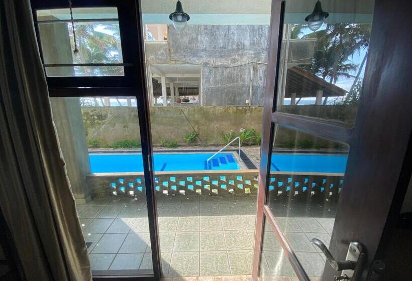 Номер Стандарт Вид на Сад, Mirage Beach House At Morava Court