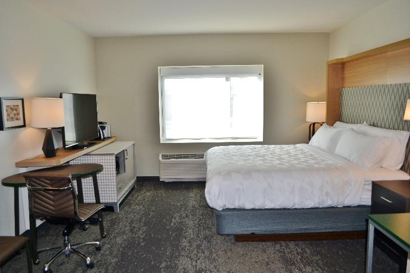 身障者適用キングサイズベッドルーム, Holiday Inn   Columbus, An Ihg