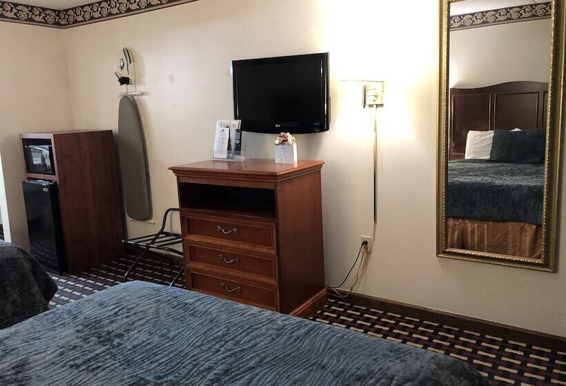 Номер Стандарт 2 Двуспальные Кровати, Howard Johnson By Wyndham Perry Ga