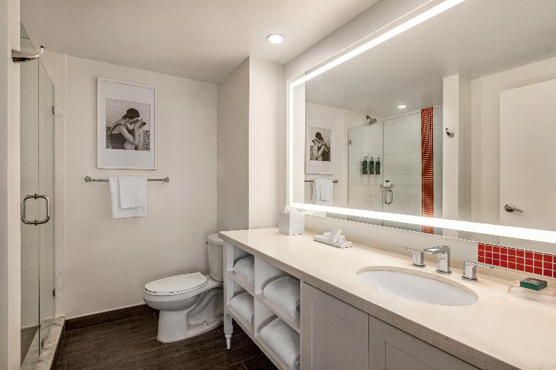 Номер Стандарт, Red Roof Inn Plus Raleigh Downtown Ncsu Conv Center
