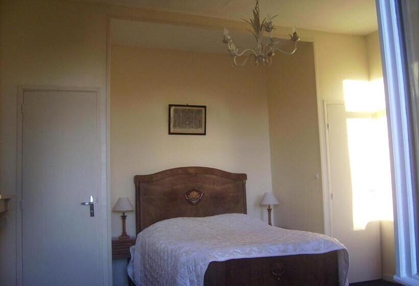 4间卧室的房子, Chambres D Hôtes & Gîtes Du Château De Grand Rullecourt