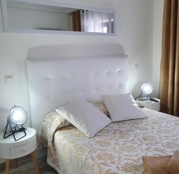 اتاق لوکس, Albergue Piedad