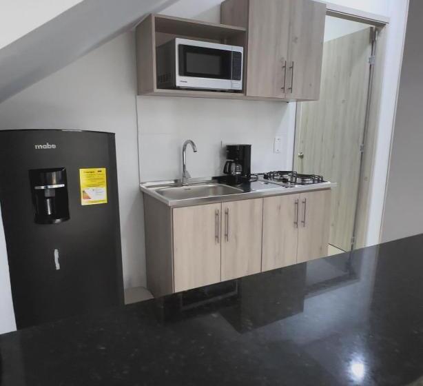 Апартаменты 1 Спальня с Балконом, On Apartasuites