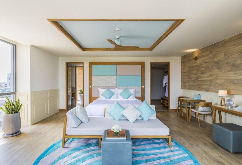 Deluxe Suite Sea View, Fusion Suites Vung Tau