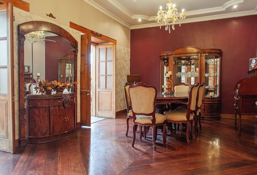 Президентский Люкс, Casa Ruth