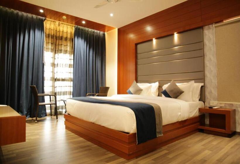 带阳台套房, Robusta Inn