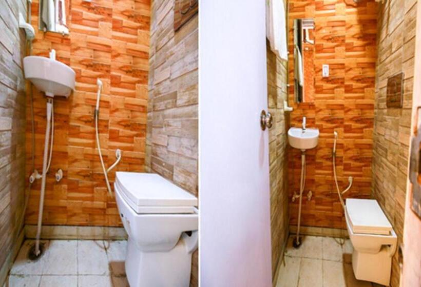 3 Bett Klassisches Zimmer, Oyo 67068 Sanrac Residency