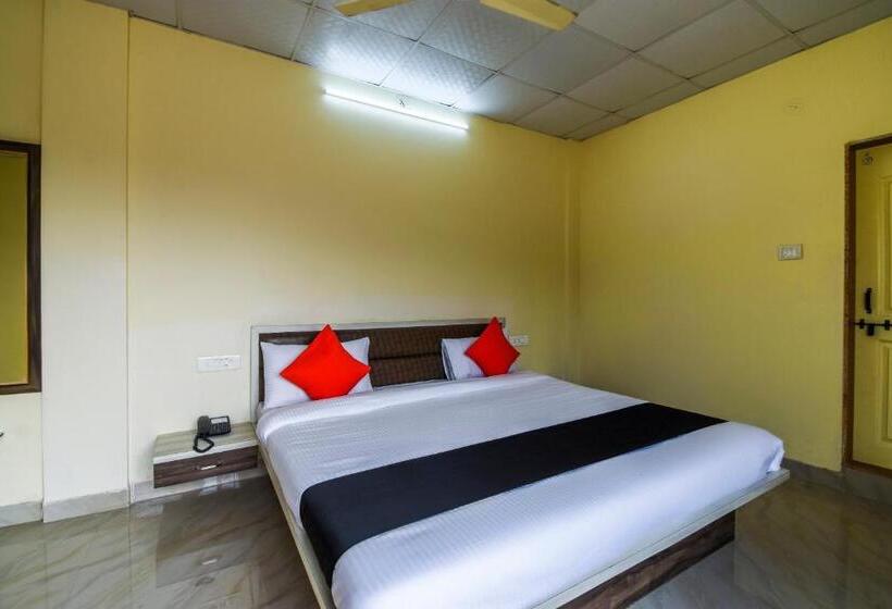 三人经典房间, Collection O 64849 Dwarka Lodge