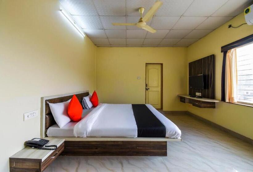 三人经典房间, Collection O 64849 Dwarka Lodge