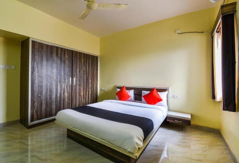三人经典房间, Collection O 64849 Dwarka Lodge