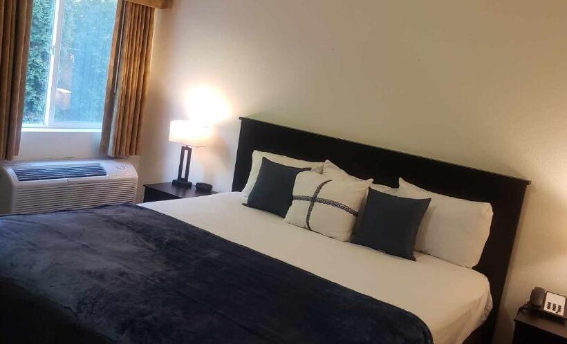 Стандартный Номер Кровать Кинг, Fairbridge Inn & Suites Sunnyside