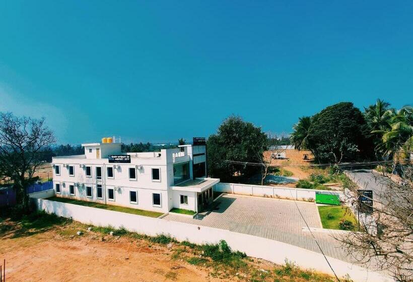 豪华房间, Airport City