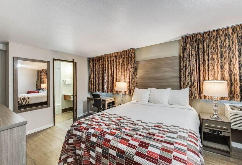 Номер Deluxe Адаптированный для Инвалидов, Ramada By Wyndham Medford Airport North