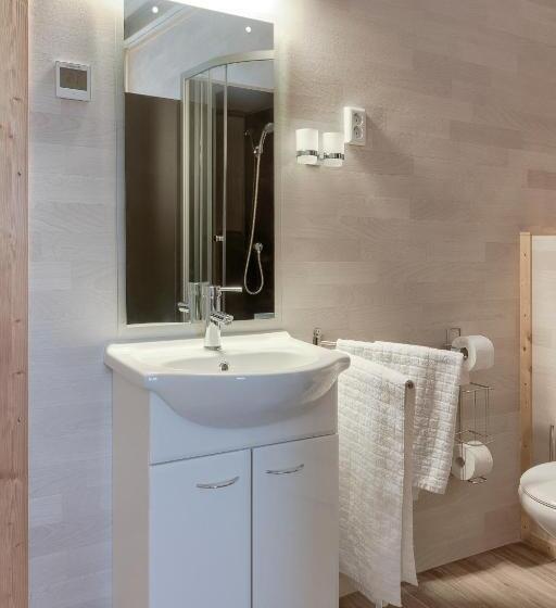 Номер Deluxe, B&b Langenberg   David Humeweg 9   1349 Da   Almere Oosterwold