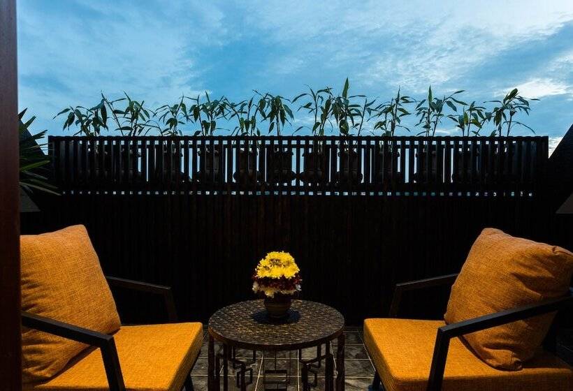 جناح ديلوكس, Golden Temple Boutique