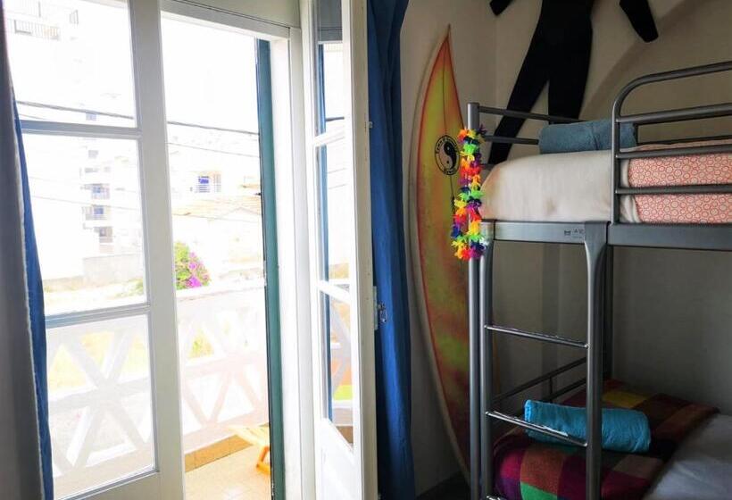 اتاق استاندارد چهار تخته, Caparica Surf Villa