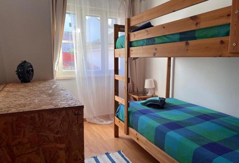 اتاق استاندارد, Caparica Surf Villa