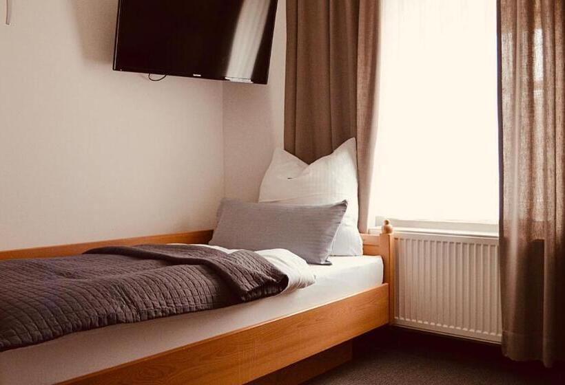 Номер Стандарт Трехместный, Boutique Hotel Selb