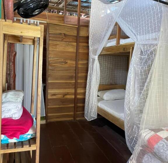 Четырехместный Номер Economy, Hostal Estrellas Del Tayrona Playa Mendihuaca