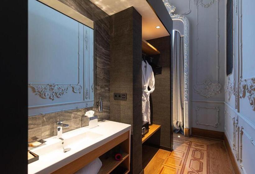 جناح, Boutique Hotel Cordial Malteses