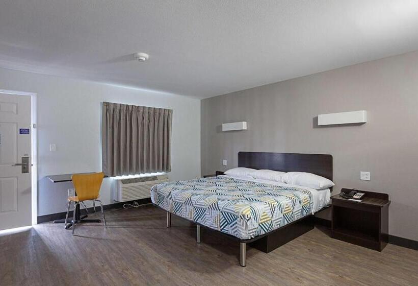 带大床的标准间, Motel 6show Low, Az