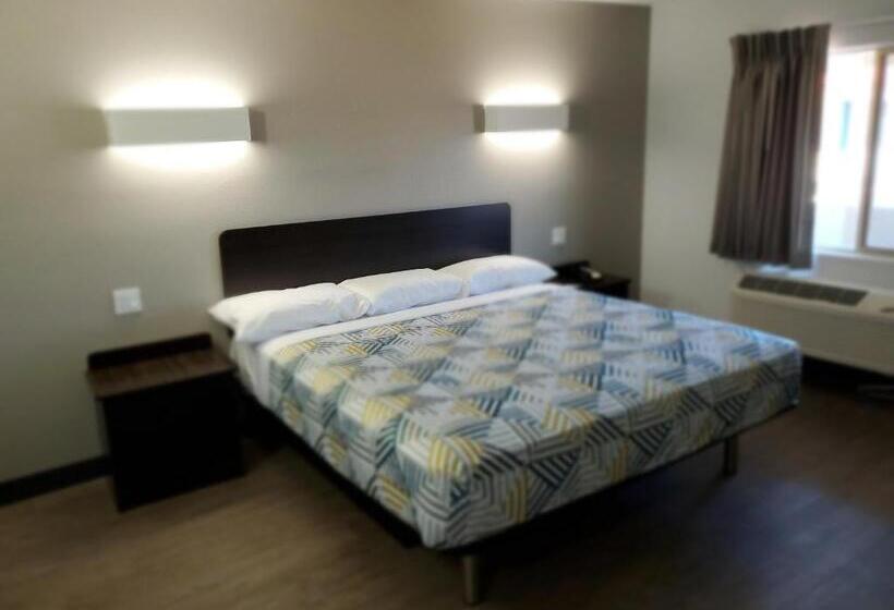 带大床的豪华间, Motel 6show Low, Az