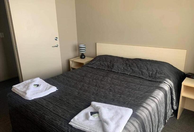Апартаменты 1 Спальня с Балконом, Catlins Inn