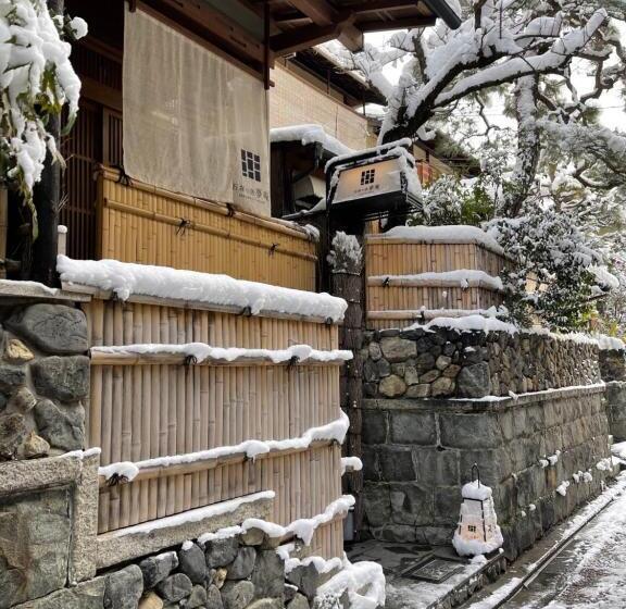 اتاق استاندارد, Ishibekoji Muan