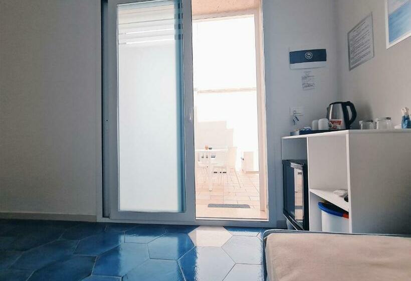 Четырехместный Номер Стандарт, Kalinifta Rooms Apartment
