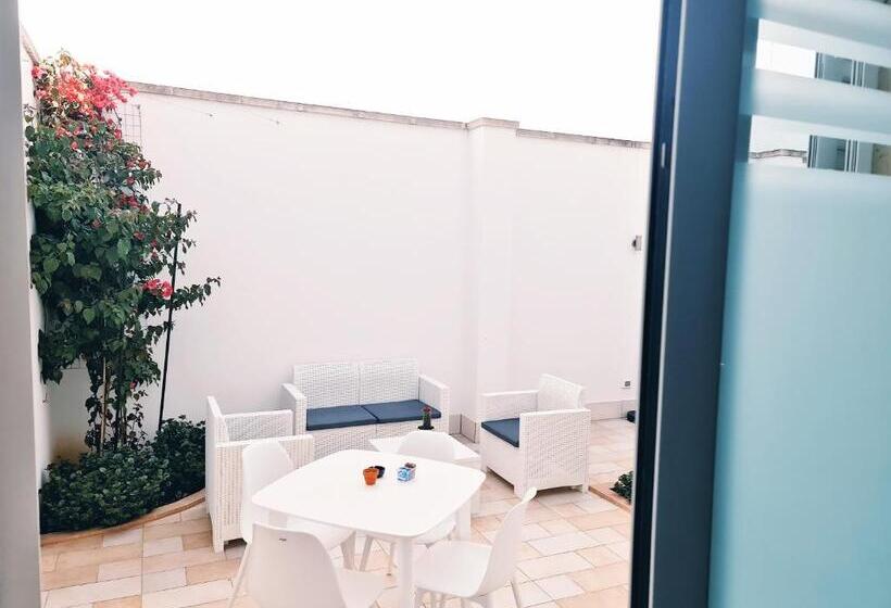 Четырехместный Номер Стандарт, Kalinifta Rooms Apartment